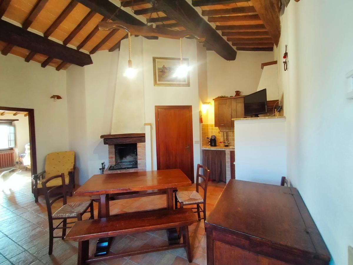 Вилла Il Borgo Del Lupo Сартеано Экстерьер фото