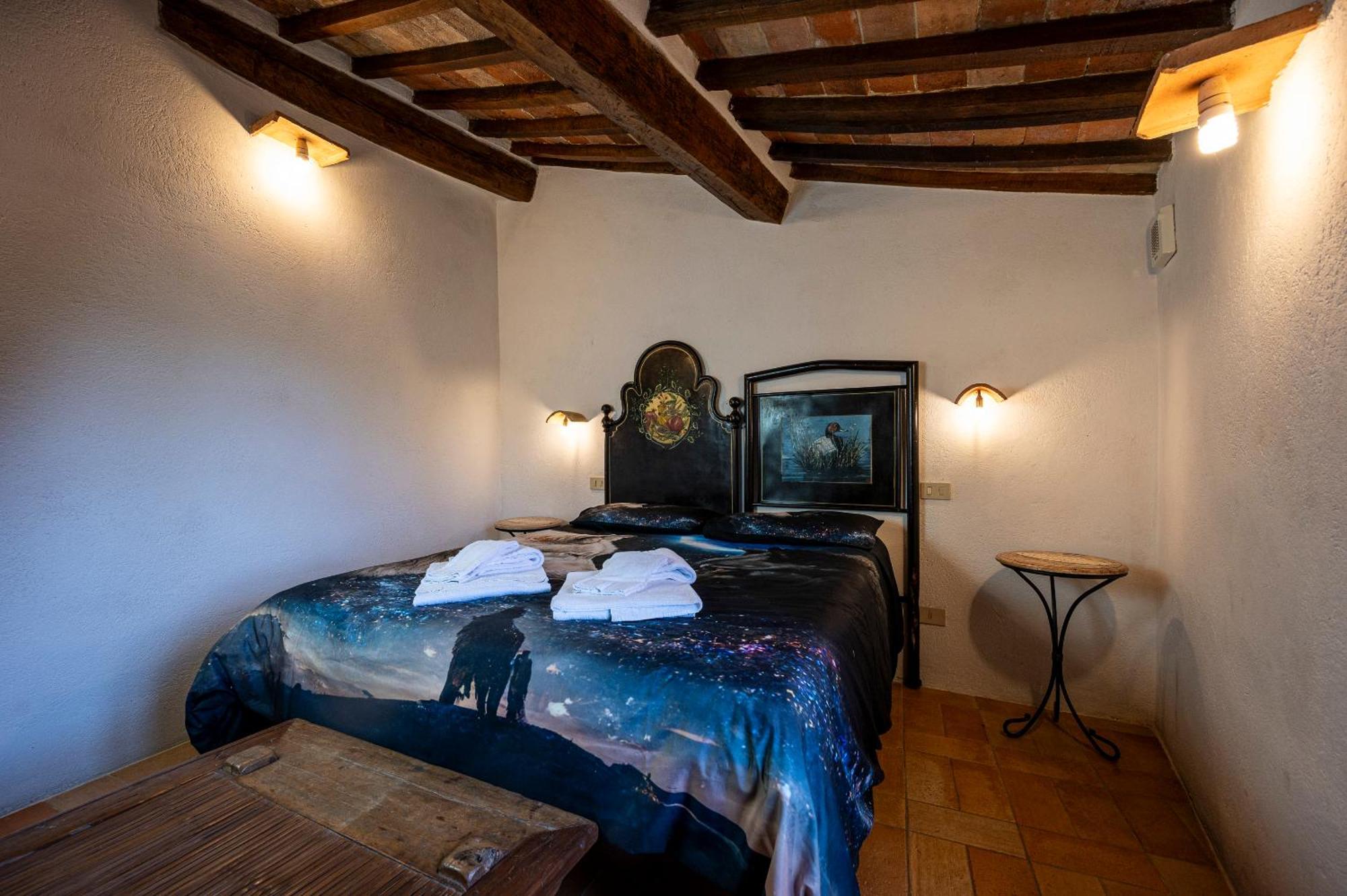 Вилла Il Borgo Del Lupo Сартеано Экстерьер фото